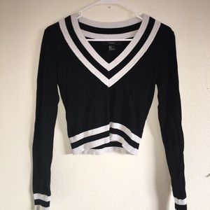Cropped long sleeve shirt